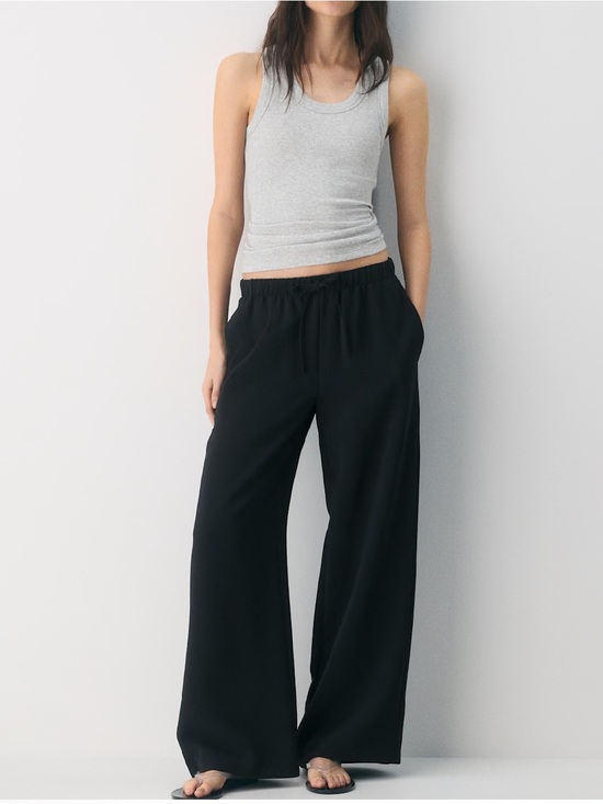 Aritzia Pants - Aritzia Wide-Leg Lodge Pant in Black